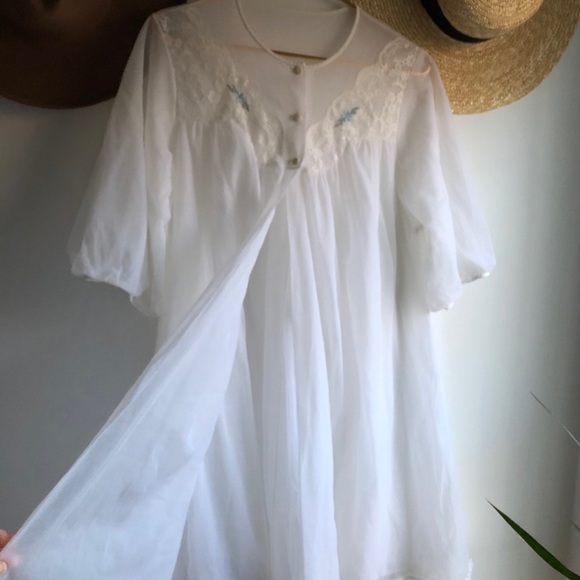 True Vintage sheer balloon sleeves night gown robe - Picture 4 of 9